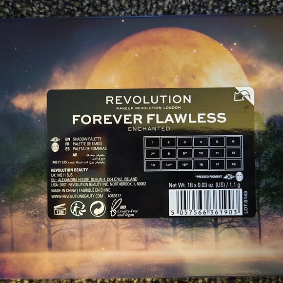 Makeup Revolution Forever Flawless Enchanted Eyeshadow Palette - Picture 2 of 3